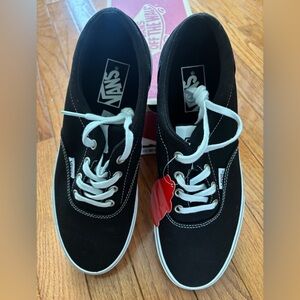 Vans Black/White Canvas Sneaker **Brand NEW** — Womens Size 9.5, Mens Size 8 NIB
